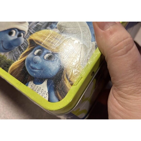 NEW Sealed Yellow/Blue Collectible 2011 The Smurfs Movie Metal Lunchbox Tin - Picture 4 of 6